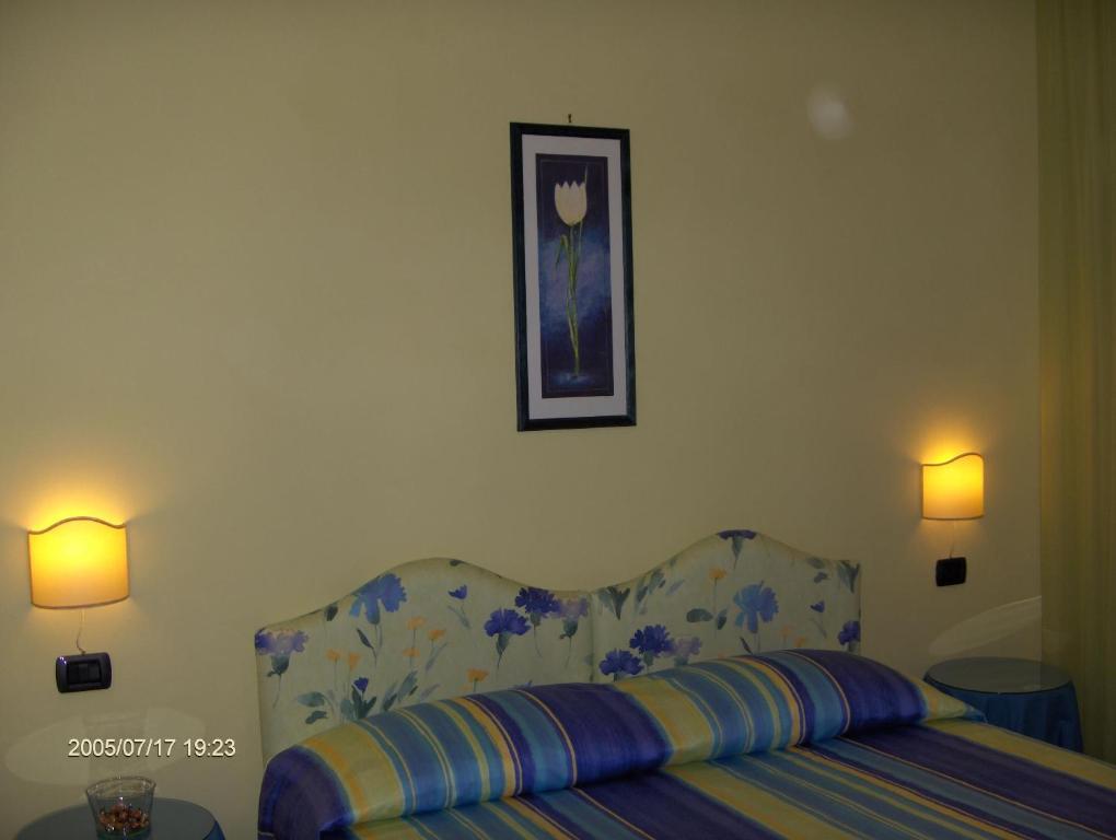 Agriturismo La Rosa Tea Villa Urbania Room photo